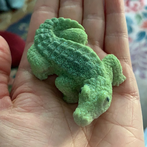 Crocodile Figurine - Picture 4 of 4